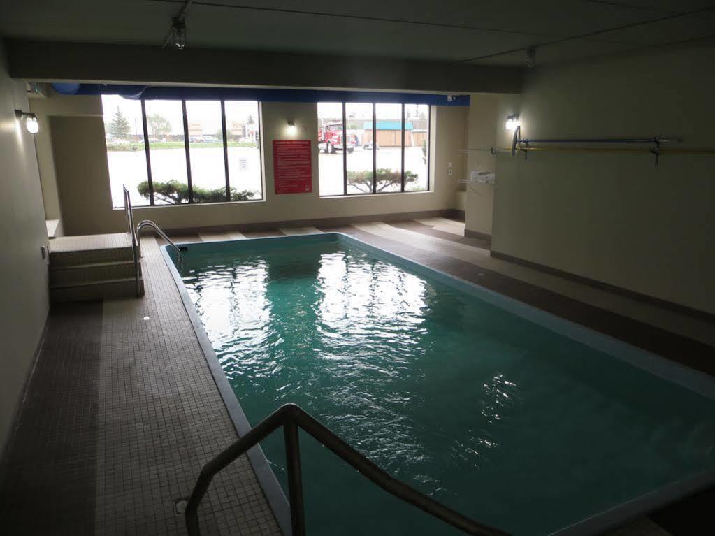 Ba Hotel Red Deer Exterior foto